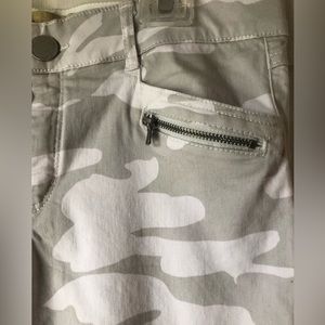 Democracy Absolution camp pants size 10